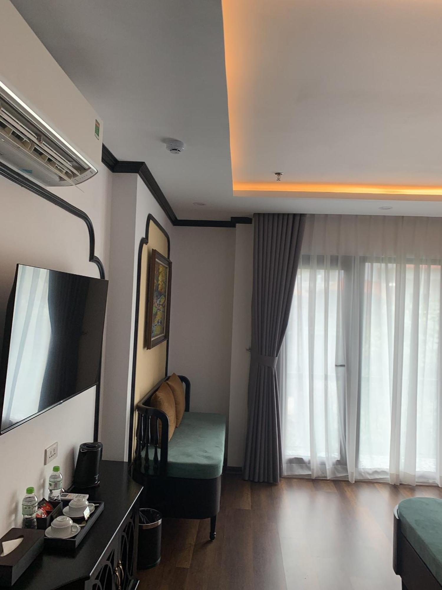 Aquarius Premium Hotel Hanoï Extérieur photo