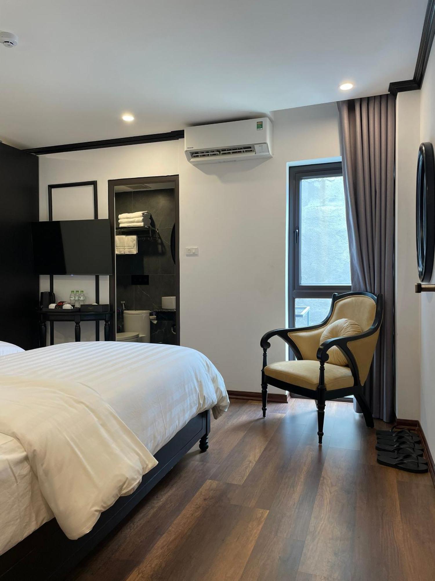 Aquarius Premium Hotel Hanoï Extérieur photo